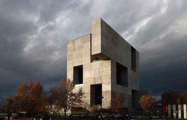 alejandro-aravena-innovation-center-08